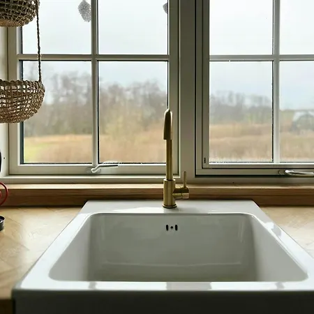 Log In Calm Colours And Wilderness Bath *