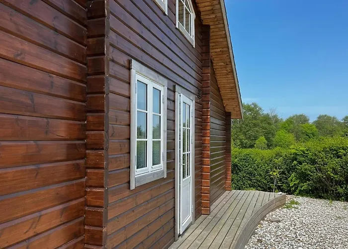 Log In Calm Colours And Wilderness Bath *