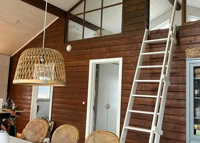 Log In Calm Colours And Wilderness Bath Frorup