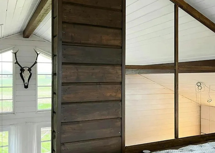 Log In Calm Colours And Wilderness Bath Frorup