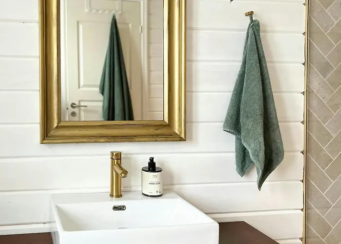 Log In Calm Colours And Wilderness Bath * Frorup